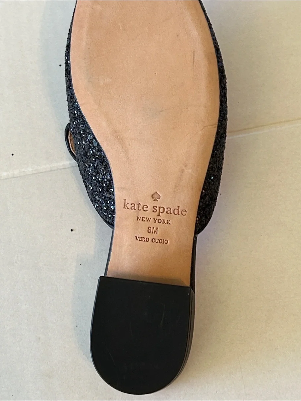KATE SPADE NEW YORK GOWAN LEATHER MULES IN BLACK GLITTER SIZE 8
